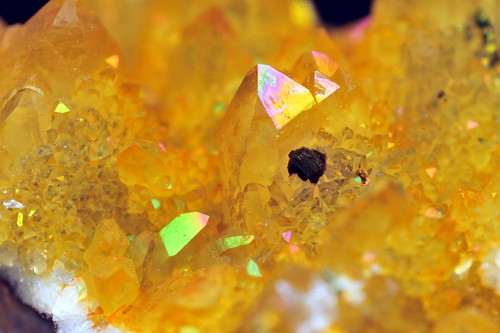 limonite_cooted_quartz