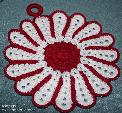 crocheted potholder from Japanese/Vintage pattern