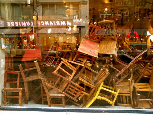 the vitrine was totally filled with chairs before, but I was too late...