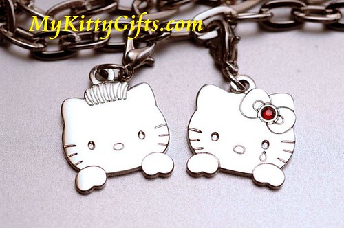 Hello Kitty Gifts, Hello Kitty Special Edition Black Wonder Bracelet Close-up