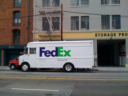FedEx and the hidden arrow