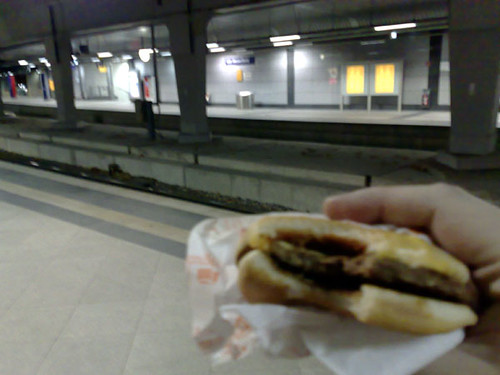 Cheeseburger in Messe/Deutz