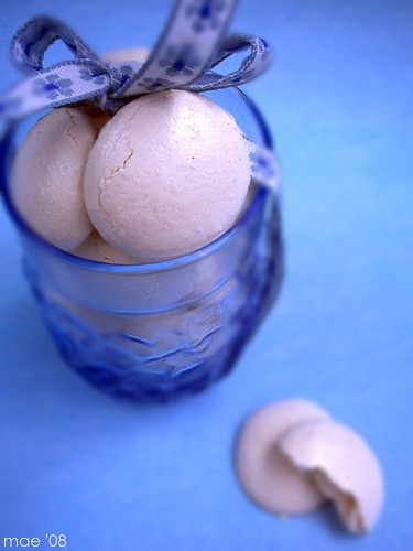 Not-French-Macaroons-Meringues