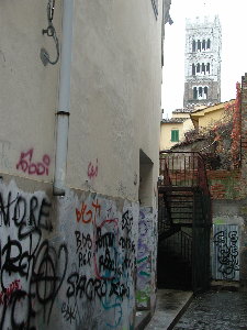 Lucca Graffitti