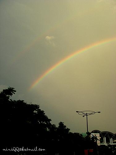 雨後，忠誠路看彩虹
