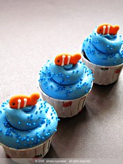 clown fish cupcakes by simply-cupcakes