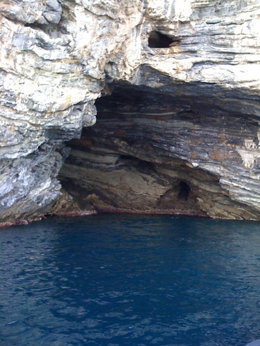 roses cave
