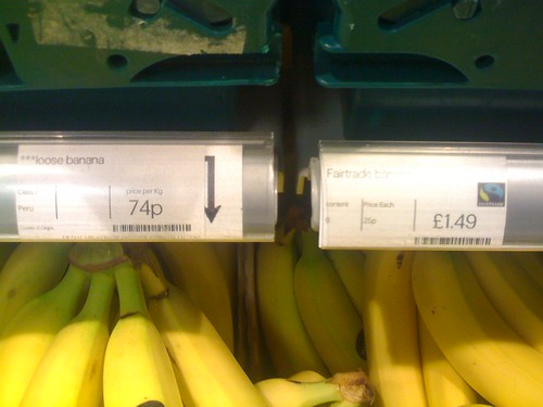 Difference between loose and fairtrade bananas