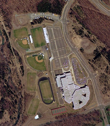 the same school from the air (by: USGS)