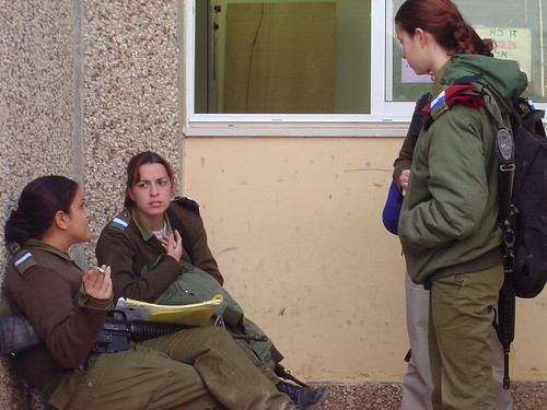 israeli women. Israeli women soldiers