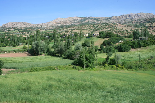הכפר קאראדוט למרלות הר נמרוד, טורקיה