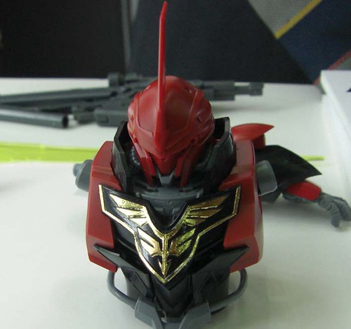 emblems on MG Sinanju would look like when the clear sticker or decal