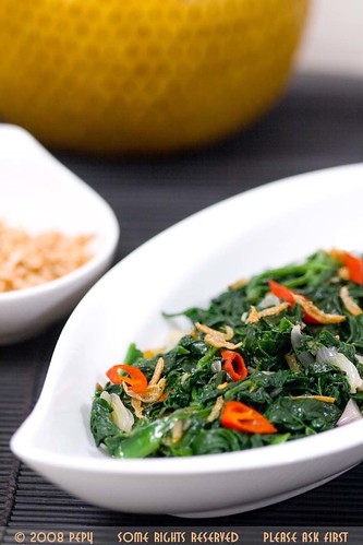 Spinach with Dried Shrimp Paste 1