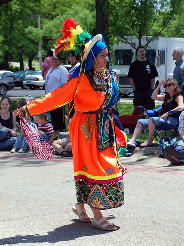 Glenview Fourth of July Parade: Bolivian Dancer 1