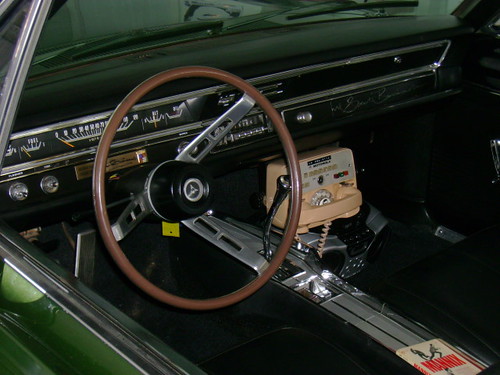 Mannix 1968 Dodge Dart