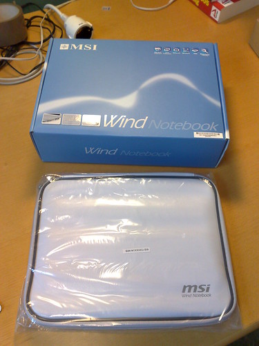 MSI Wind box and sleeve