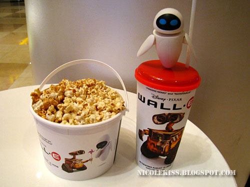wall e and eve popcorn