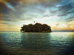 Treasure Island / The Island / L'île Perdu Version II (by Aaron Escobar™)