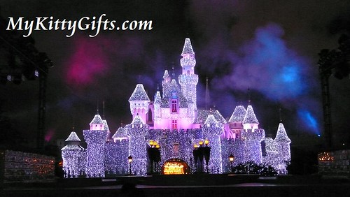 Hello Kitty at Sleeping Beauty Castle of Hong Kong Disneyland, X'mas 2008