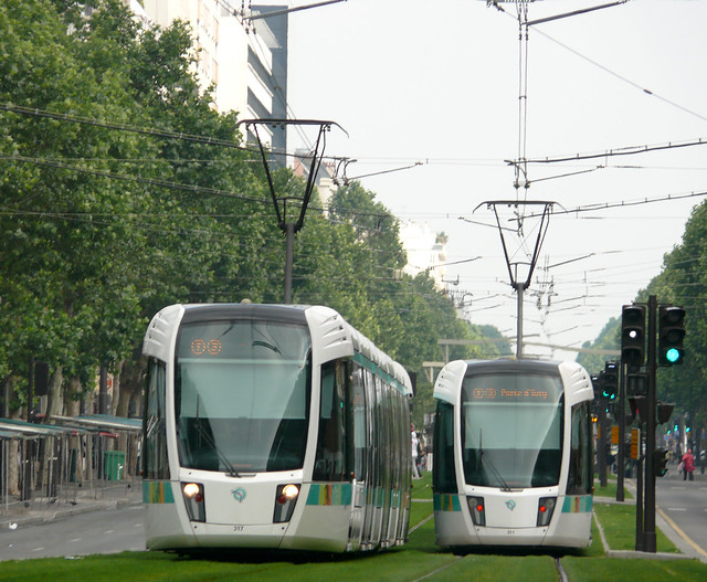 Трамвай в Париже