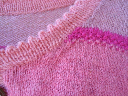 Pink cardi - detail