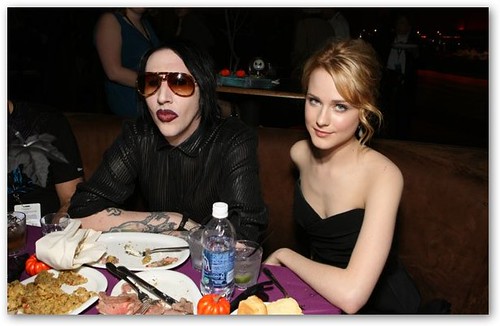 Evan Rachel Wood, Marilyn Manson Eat Dinner on Halloween