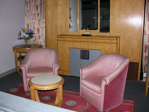 Recreation of a deluxe suites sitting room
