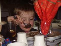 BTP eats a chocolate dessert (flickr)