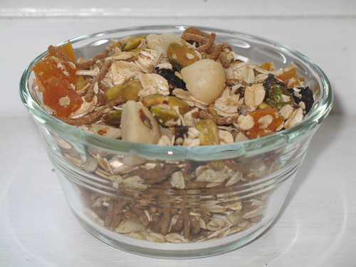Apricot and Fig Crunchy Muesli