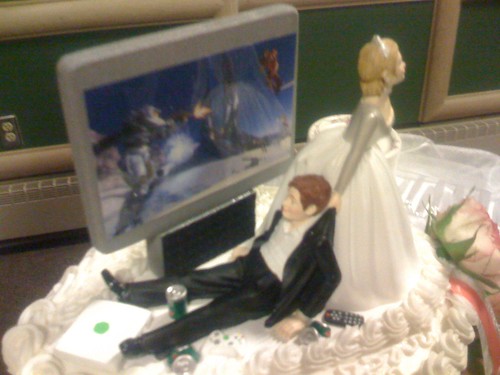 Funny Wedding Cake Toppers 12 pics 