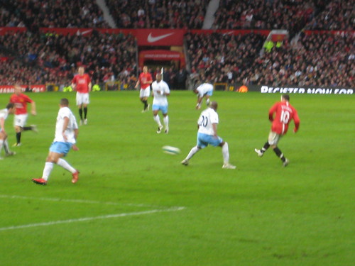Rooney setting up the goal