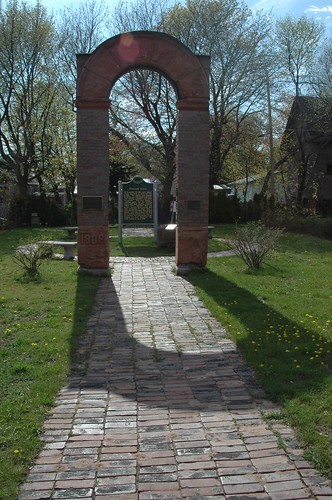 Italian Hall Massacre memorial arch