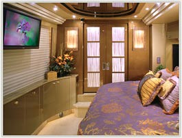 2007-prevost-bedroom by you.