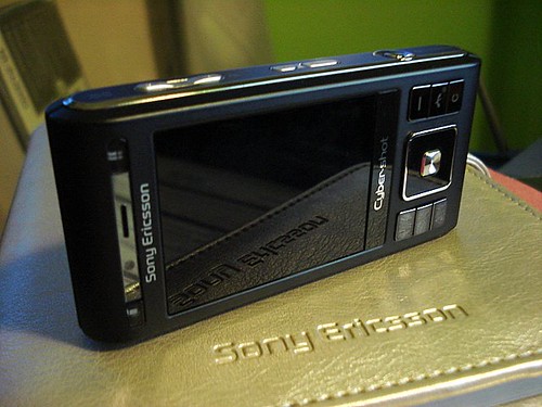 Black Sony Ericsson C905