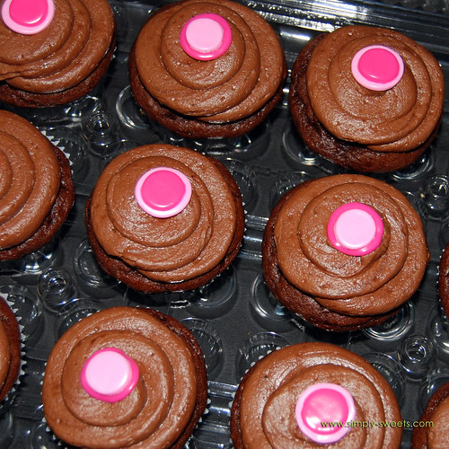 pink and brown polka dot cupcakes 2