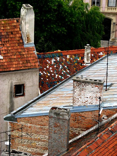 Colours on roof