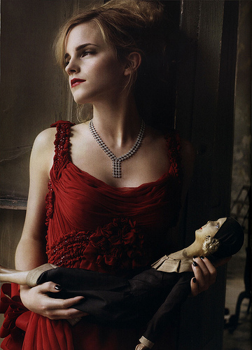 emma watson vogue cover shoot. Emma Watson Italian Vogue