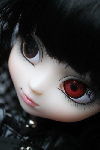 Day 168 featured a solo shot of the Poster Version of Pullip Yuki