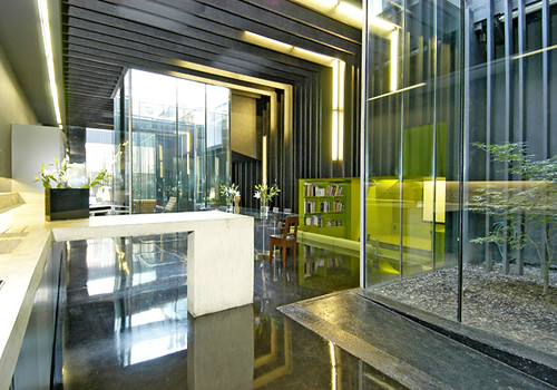 Modern Apartment with Minimalist Interior Furniture Design