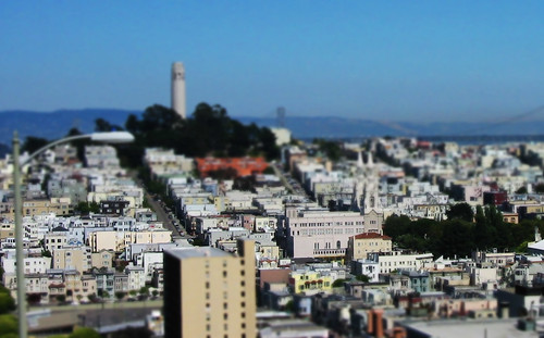 Mini San Francisco (by niklausberger)