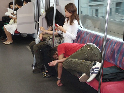 Durmiendo en el metro