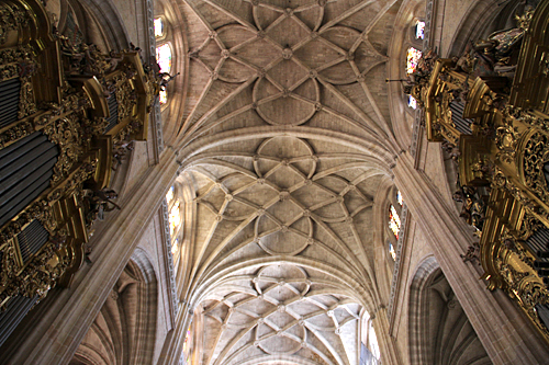 ceiling-segovia-cathedral
