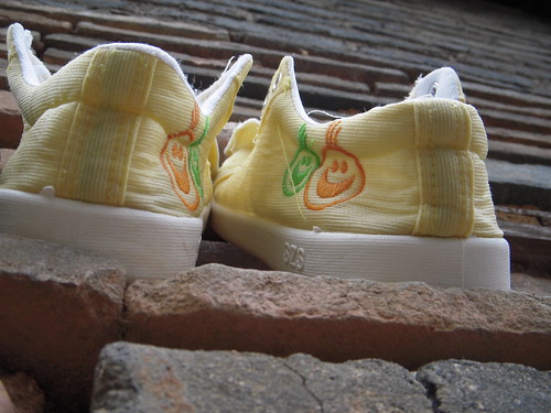 Yellow shoes - 5
