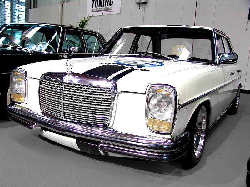 Lowrider Benz content Post by miaspa on Jan 25 2010 919pm