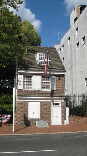 The Betsy Ross House – a direct picture from the front.