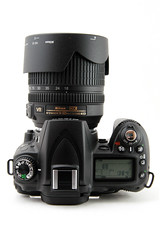 nikon-90-top-with-lens.JPG