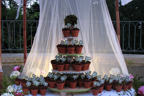 flower pot cupcake wedding cake beautiful tower of pottedplant cupcakes 