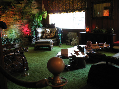 Jungle Room (2)