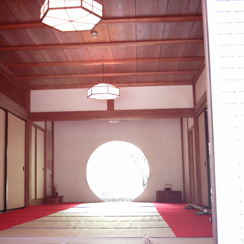 Round window [ Meigetsu-in / Kamakura ]