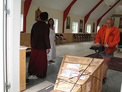 Buddha arriving to lhakang